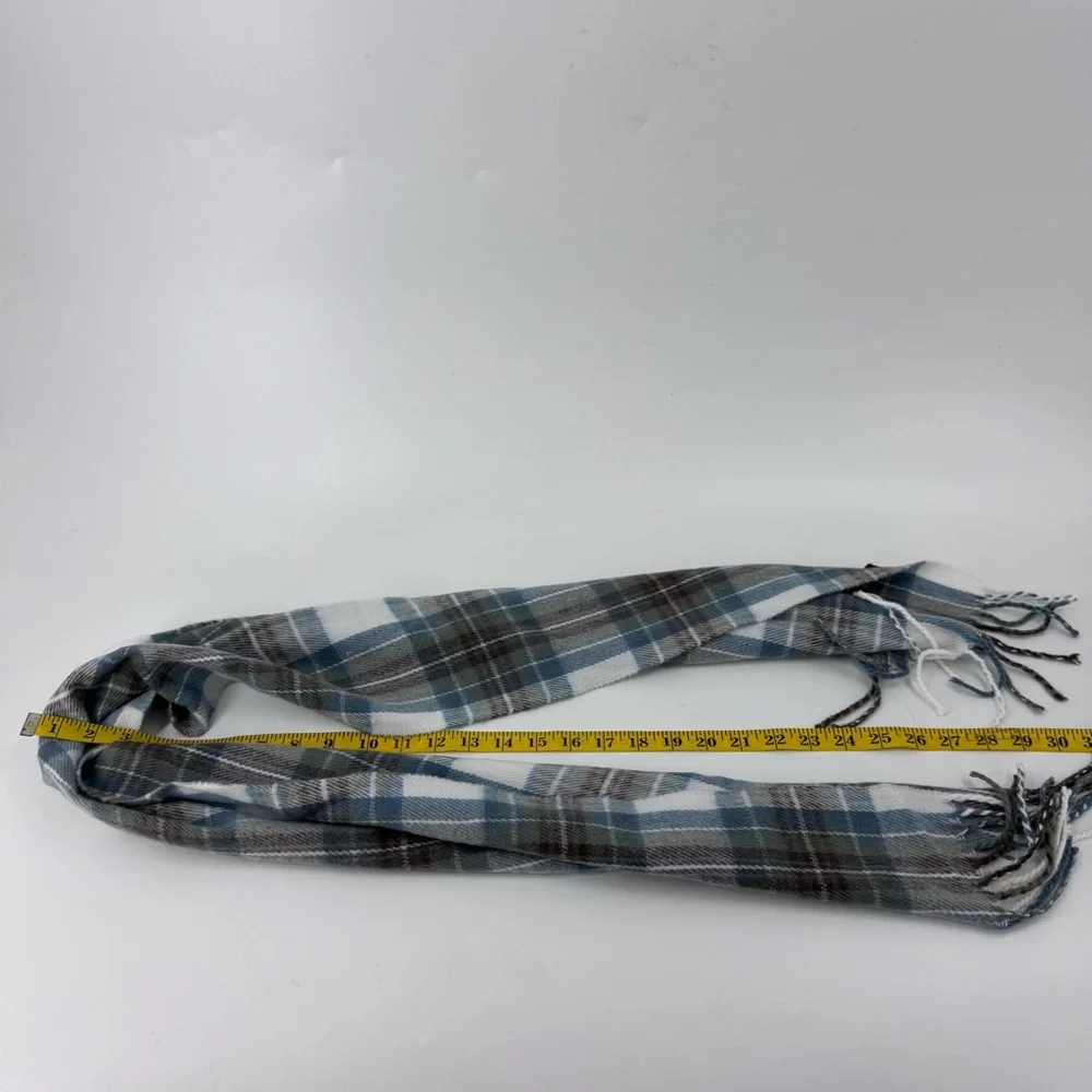 James Pringle‎ Weavers Blue and Gray Tartan Scarf with Fringed Ends